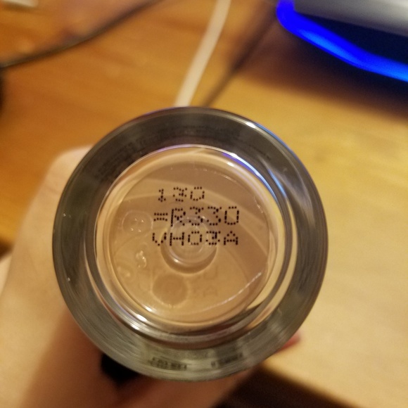 EUC MAKE UP FOR EVER Ultra HD foundation in R330 - Picture 3 of 4